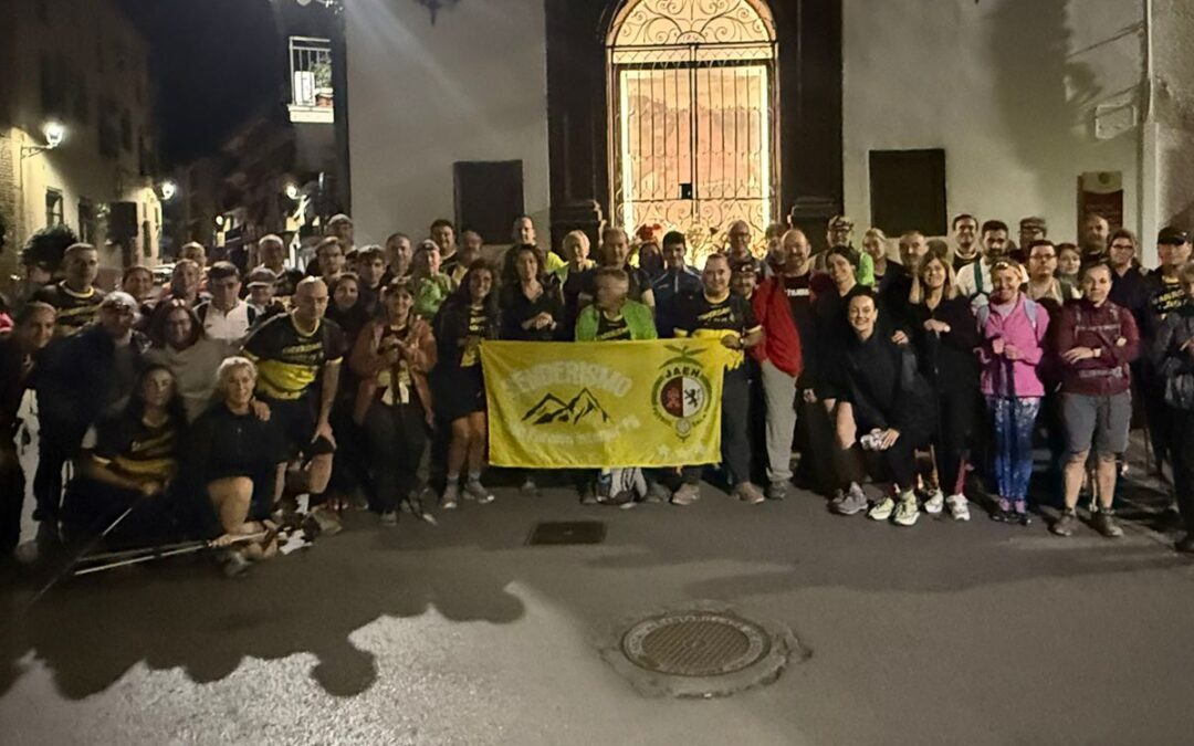 La sección de senderismo del Jaén Paraíso Interior FS culmina con éxito su ruta al Cerro de la Virgen de la Cabeza