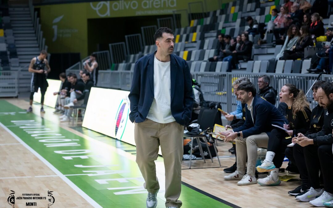 El líder visita Algeciras en un duelo directo por todo lo alto